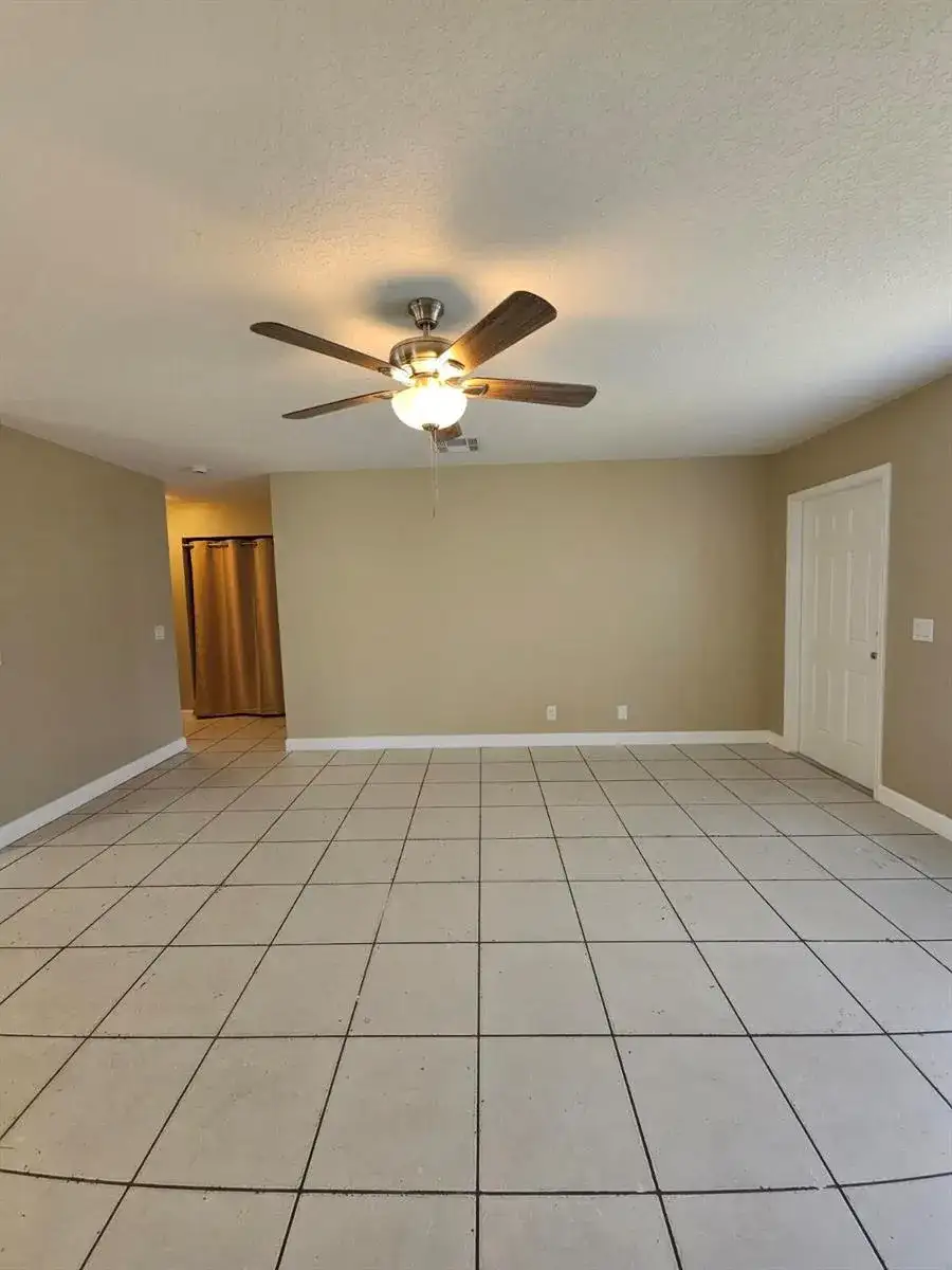 4876 Orleans Court # A, Haverhill FL 33415 photo 2