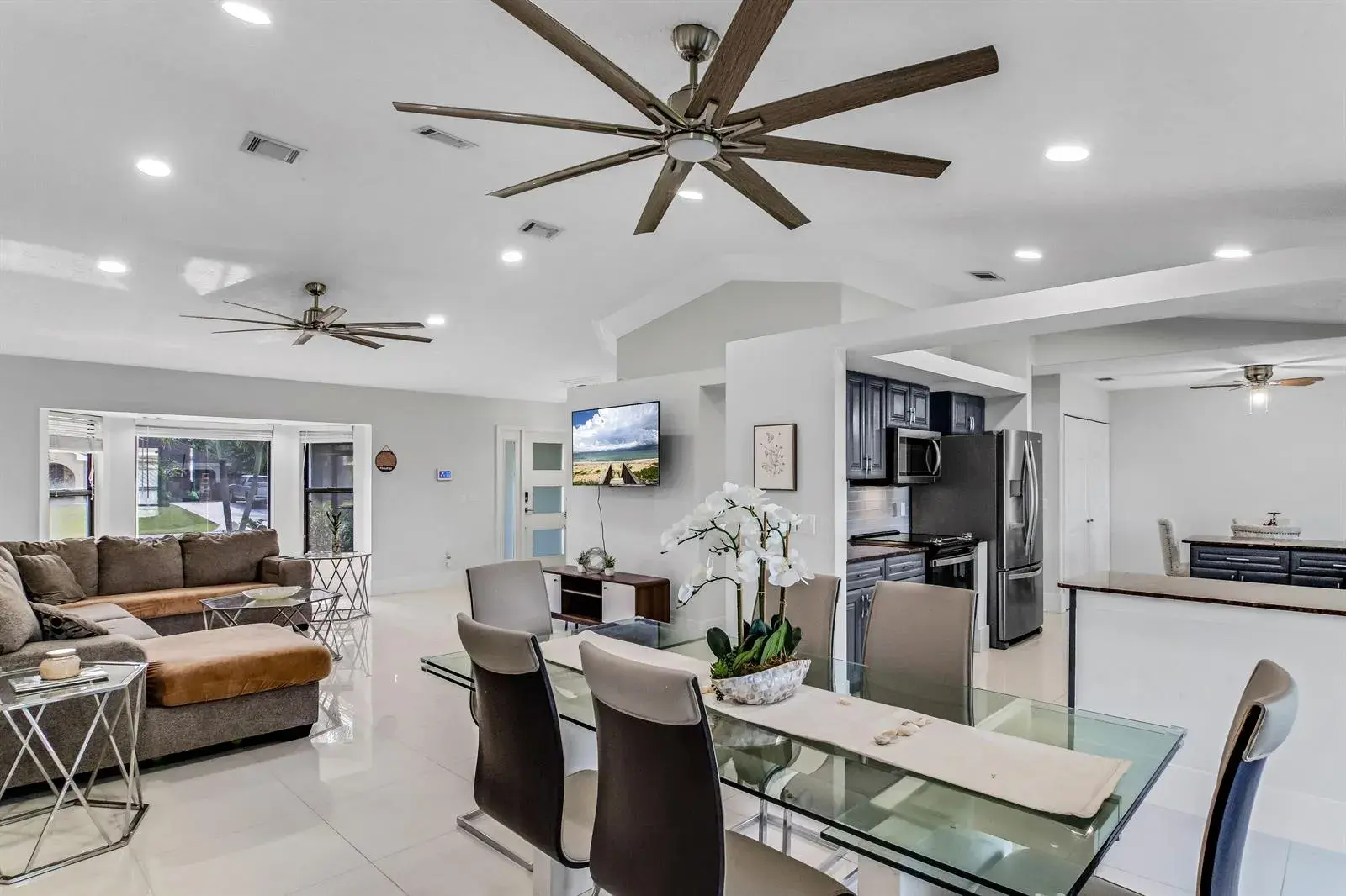 1685 SW Schleicher Lane, Port St. Lucie FL 34984