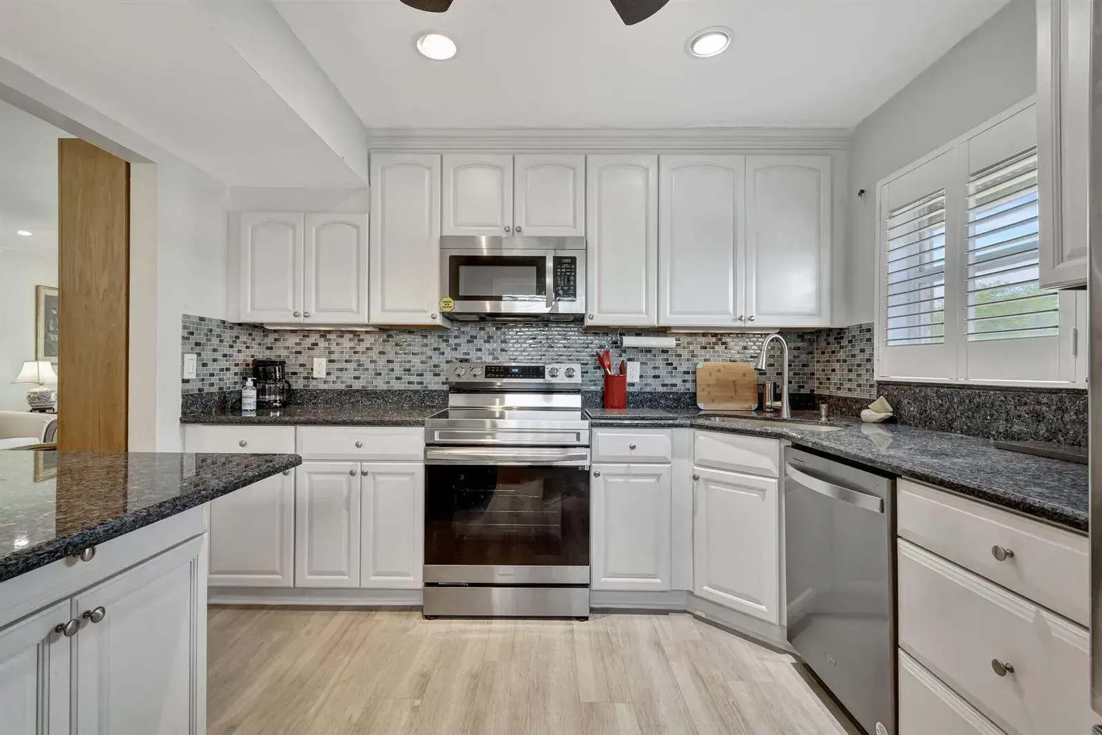 9 Colonial Club Drive # 305, Boynton Beach FL 33435
