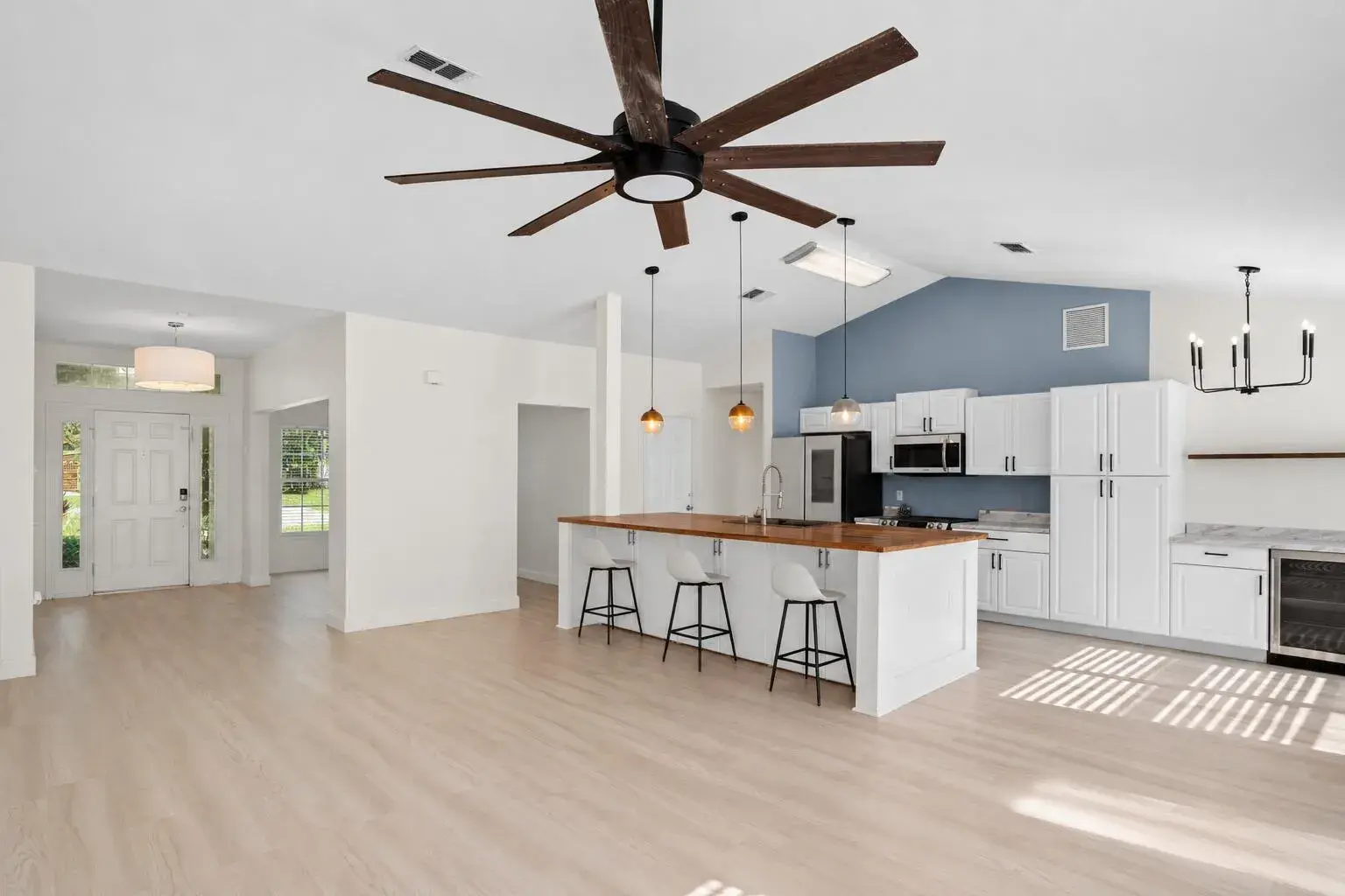 2049 SW Capeador Street, Port St. Lucie FL 34953