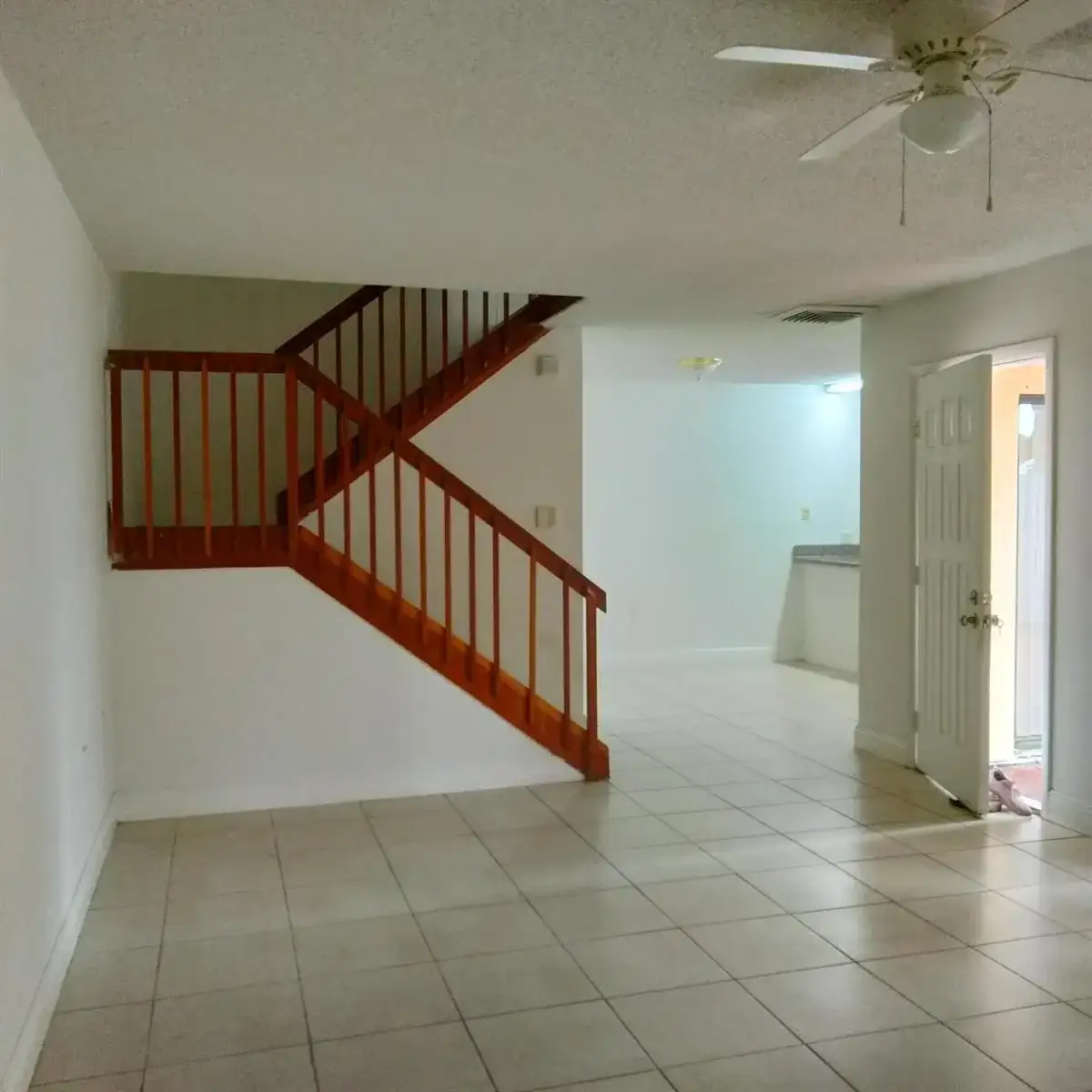 729 Mill Valley Place, West Palm Beach FL 33409 photo 2