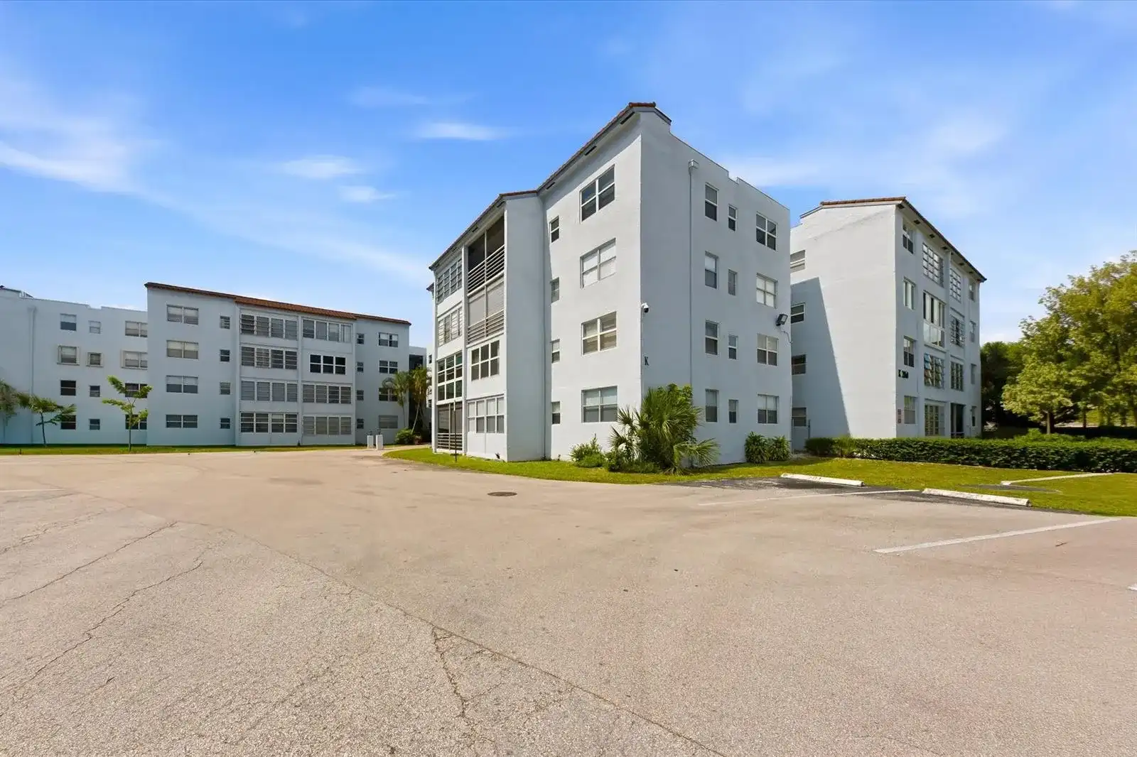 2860 Somerset Drive # 412k, Lauderdale Lakes FL 33311