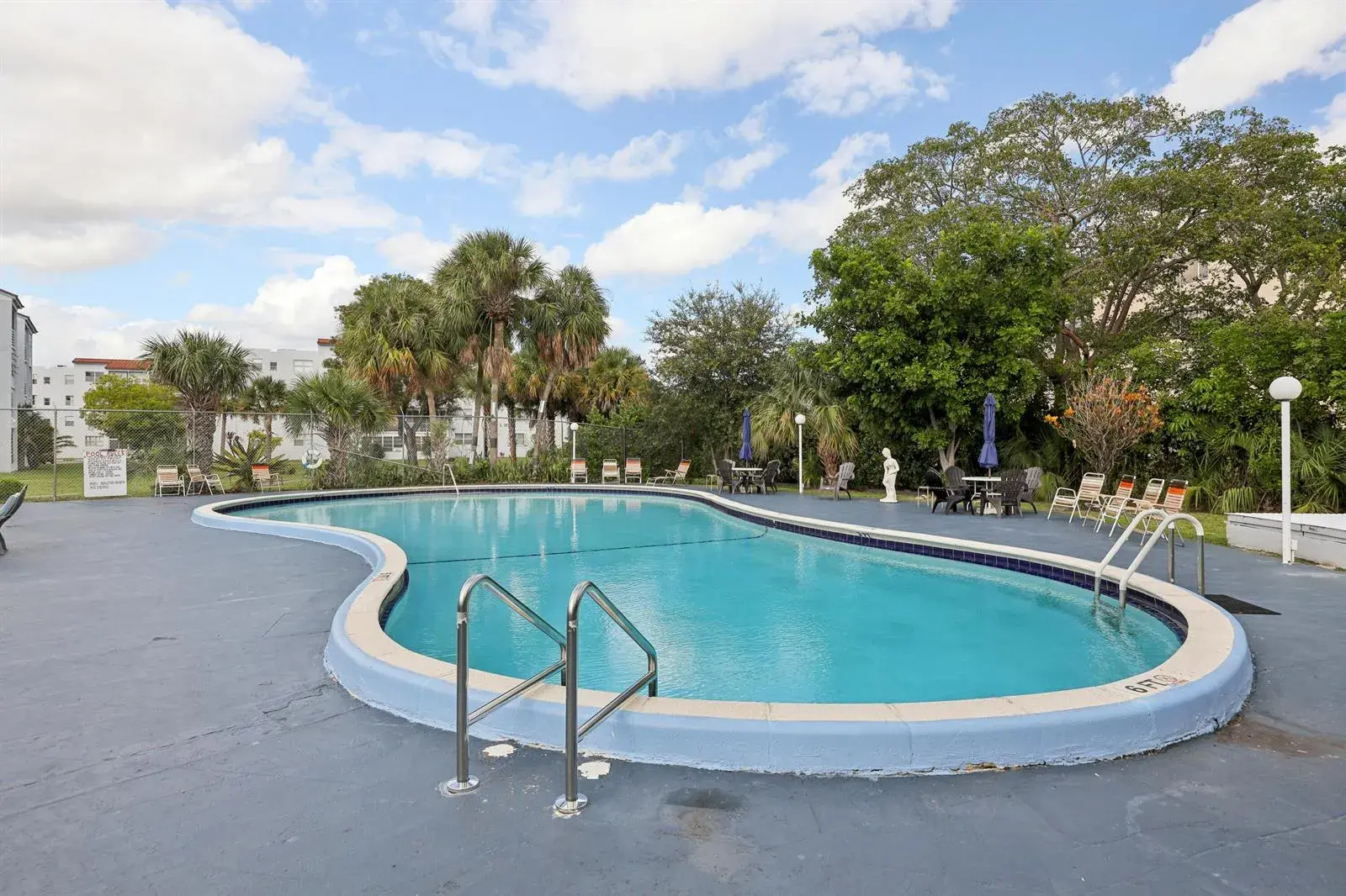 2860 Somerset Drive # 412k, Lauderdale Lakes FL 33311