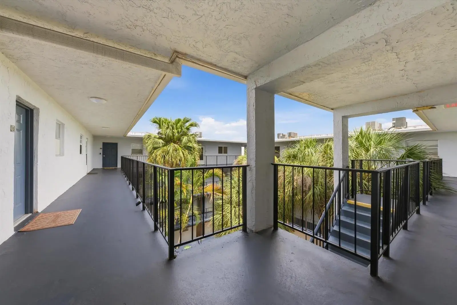 2860 Somerset Drive # 412k, Lauderdale Lakes FL 33311
