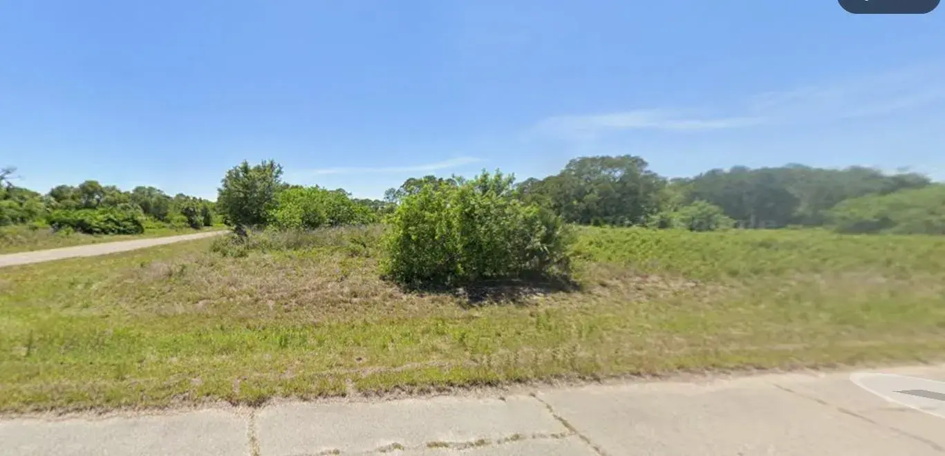 1118 Silverfish Drive, FL 33935