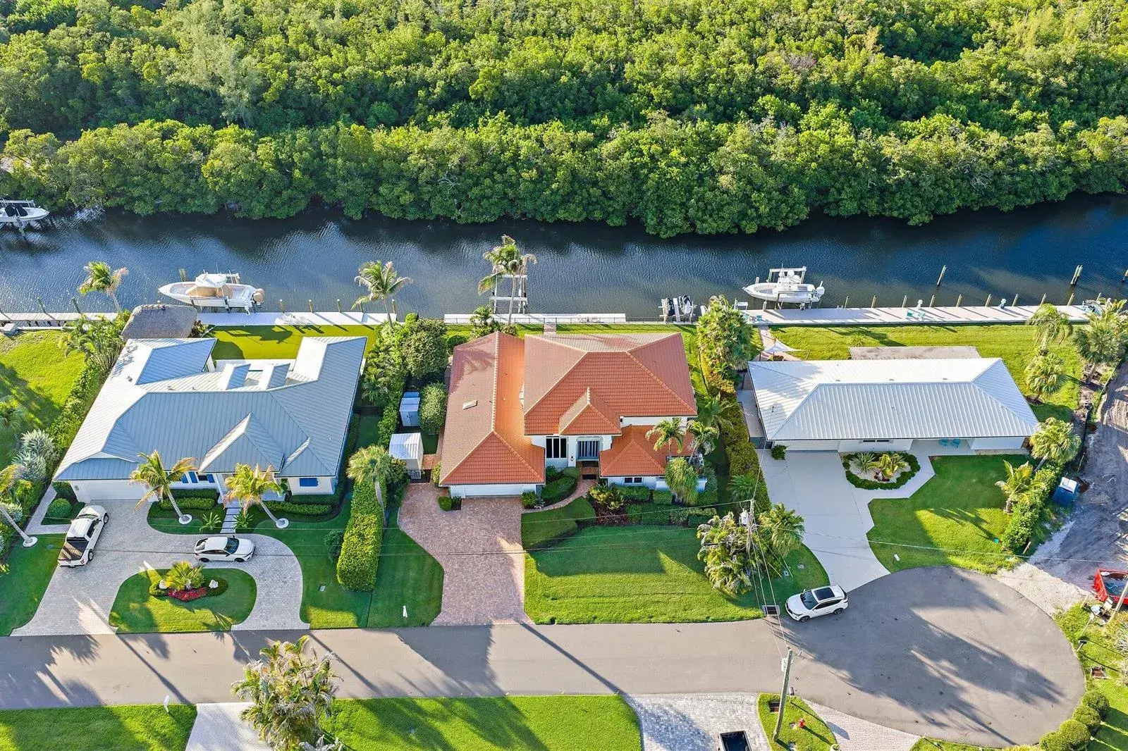 8565 SE Palm Street, Hobe Sound FL 33455