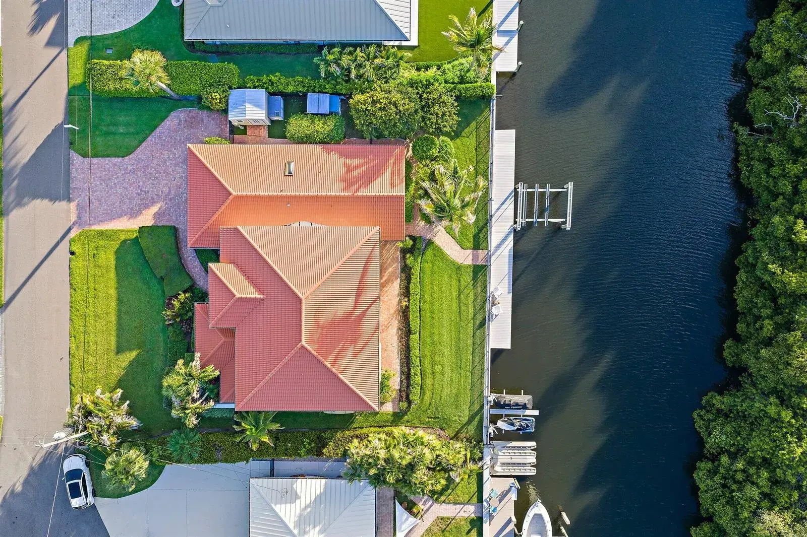 8565 SE Palm Street, Hobe Sound FL 33455