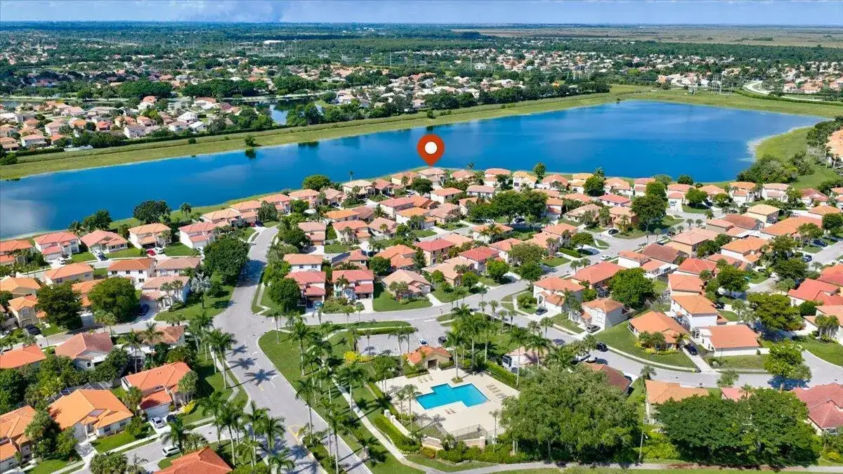 10712 Oak Lake Way, Boca Raton FL 33498 photo 4