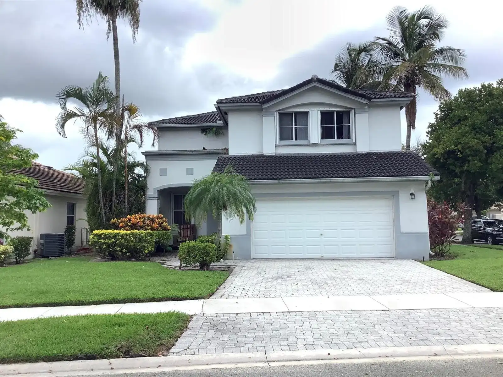 7330 NW 1st Place, Plantation FL 33317
