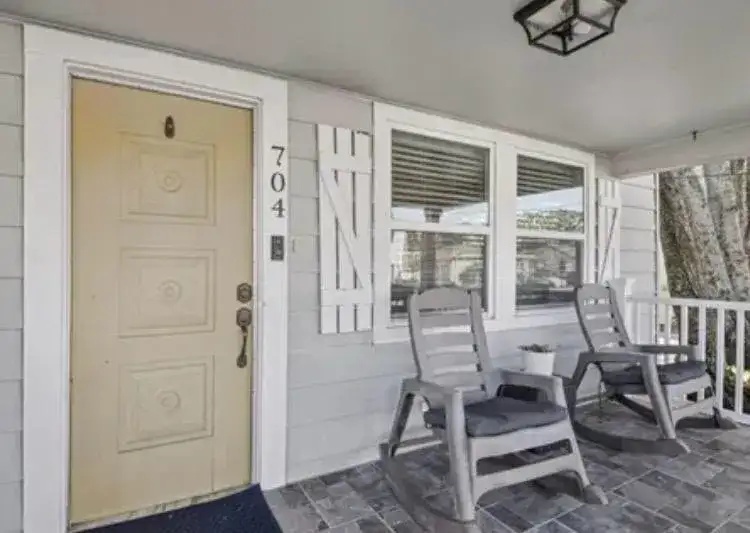 704 W Fribley Street, Tampa FL 33603 photo 3