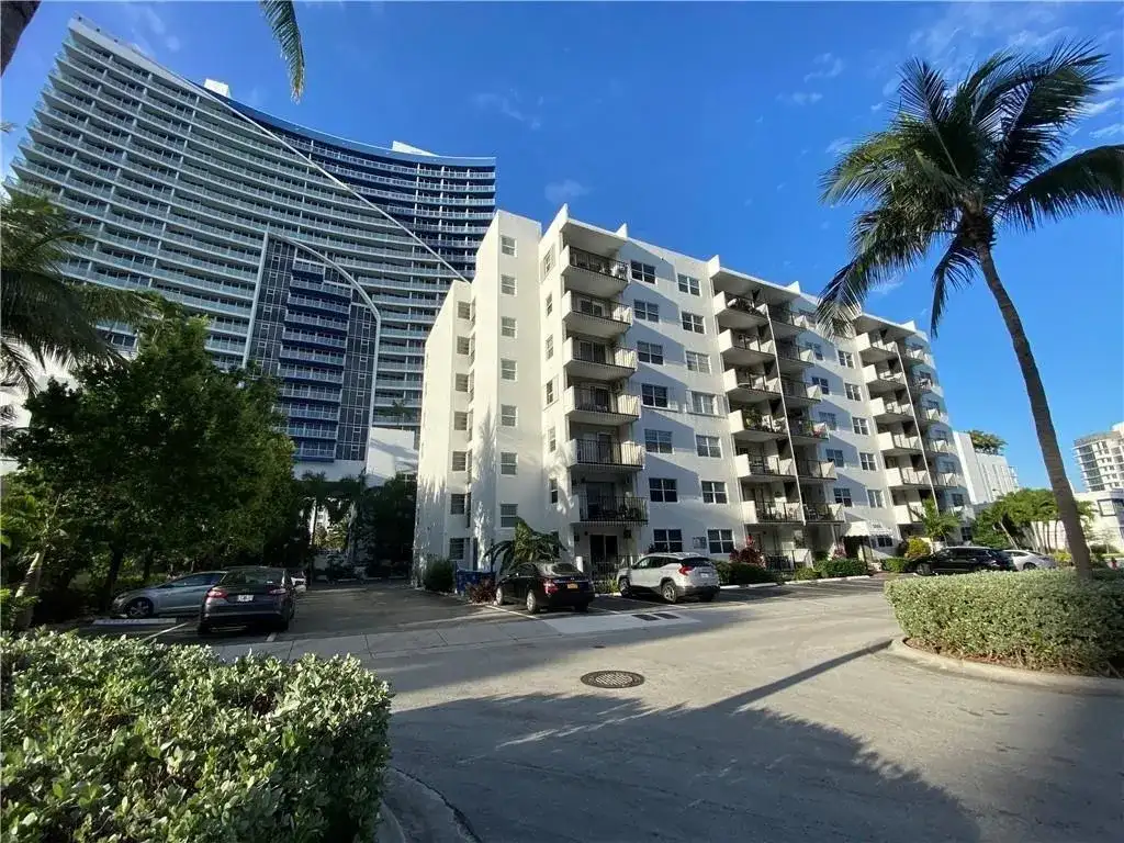 3000 Riomar Street # 406, Fort Lauderdale FL 33304 photo 2