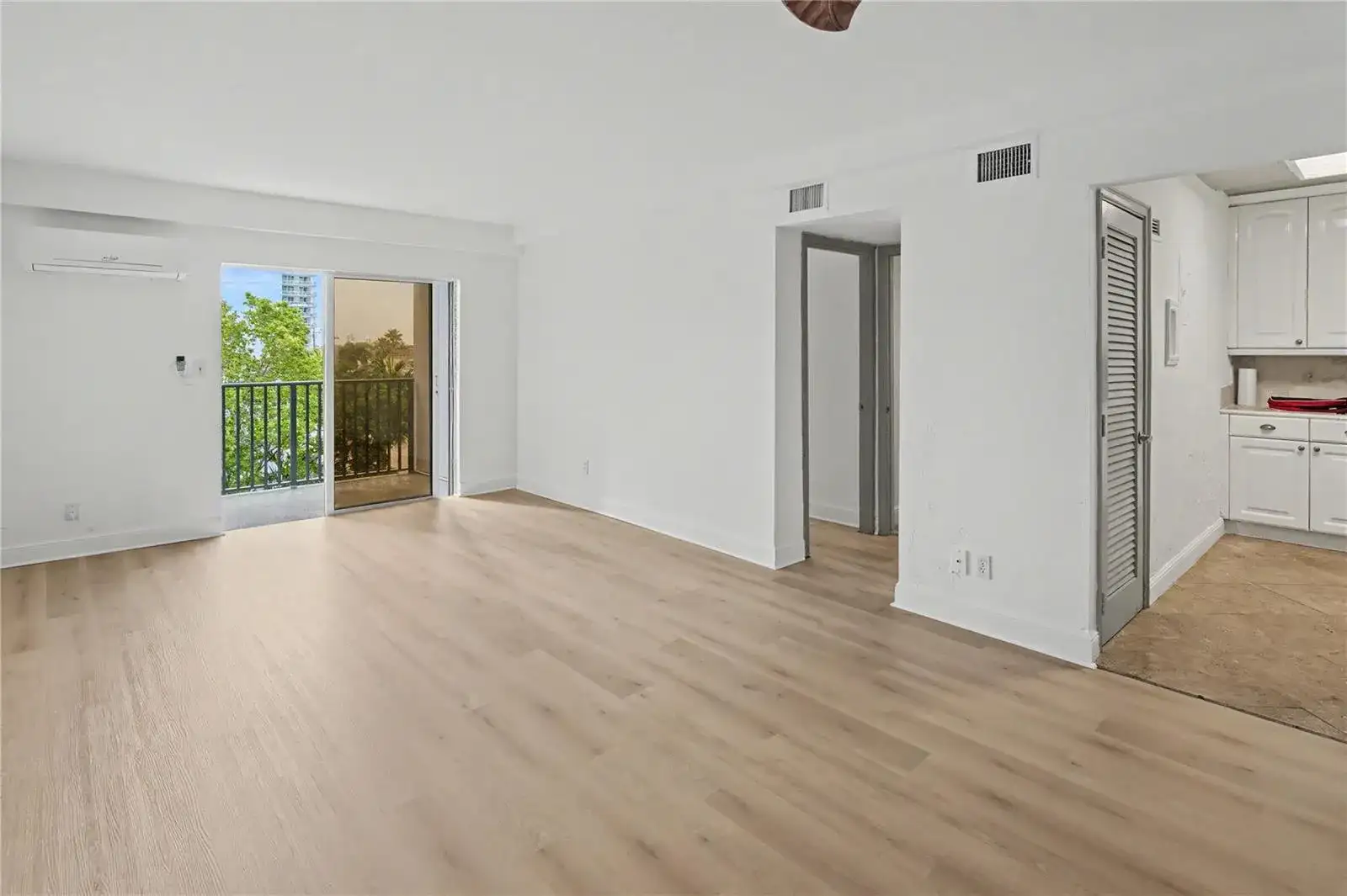 3000 Riomar Street # 406, Fort Lauderdale FL 33304 photo 3