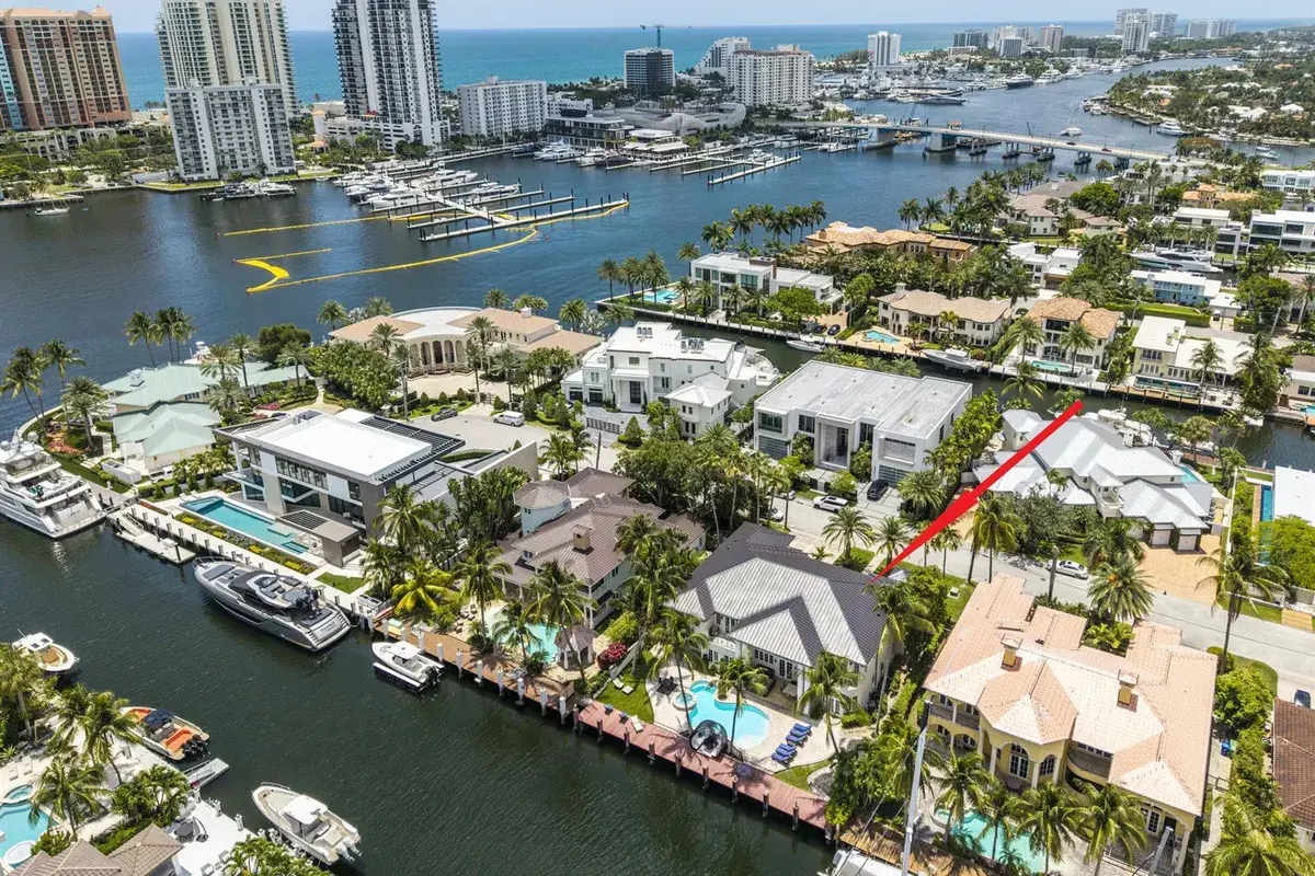 7 Pelican Drive, Fort Lauderdale FL 33301