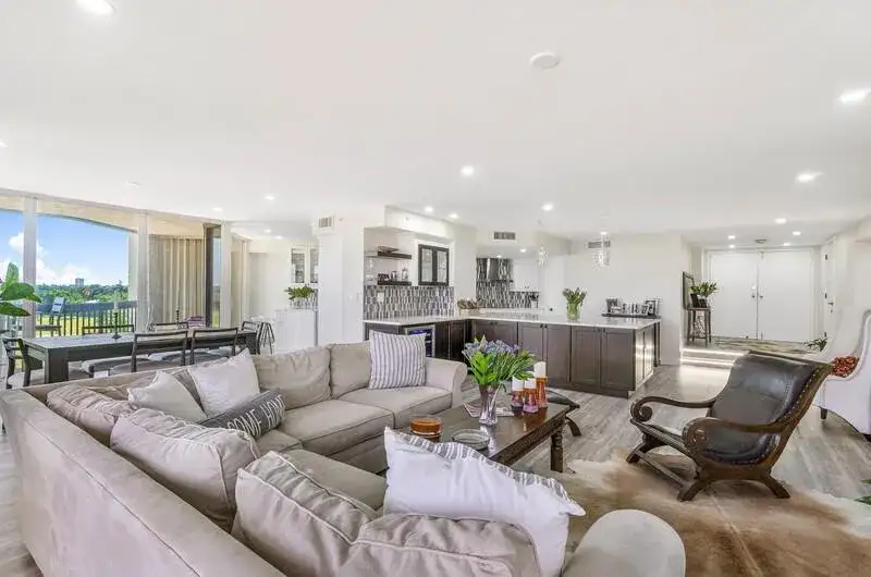 1900 Consulate Place # 406, West Palm Beach FL 33401 photo 5
