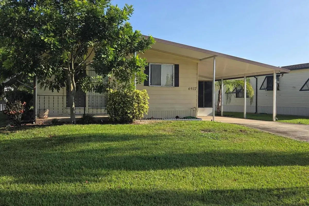 6937 SE Delegate Street, Hobe Sound FL 33455
