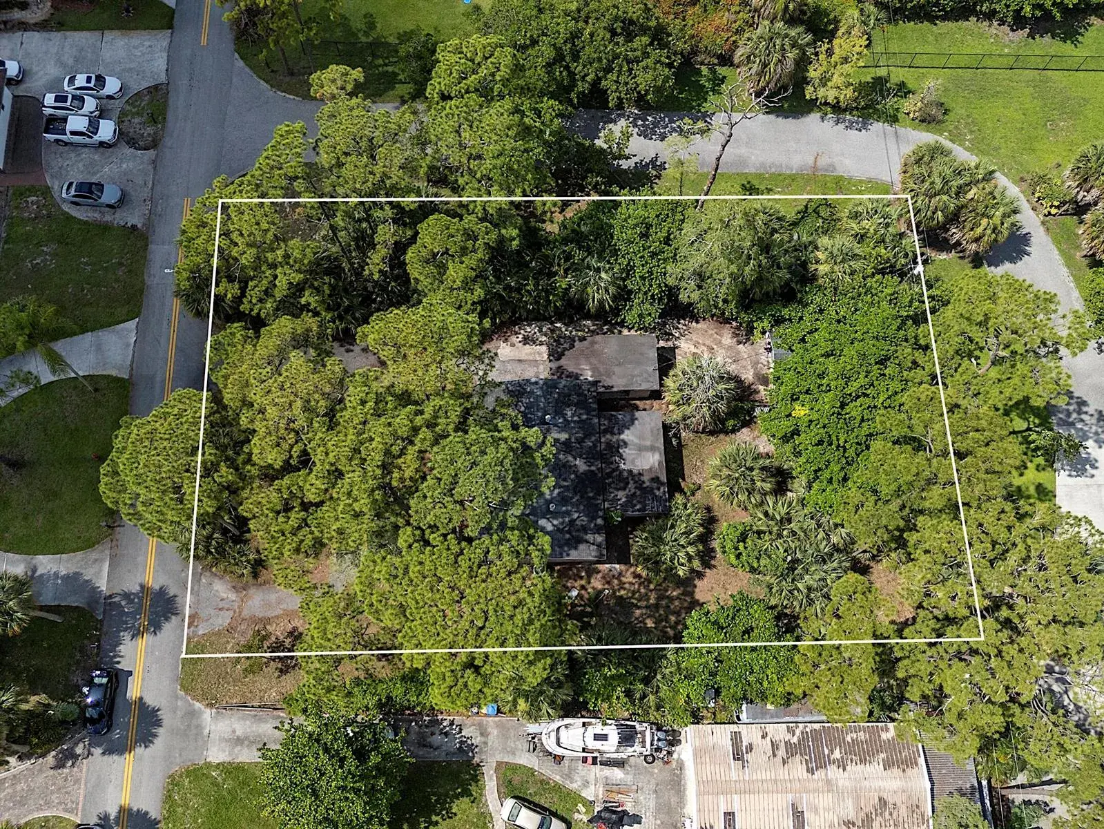 799 Ivory Lane, Haverhill FL 33415