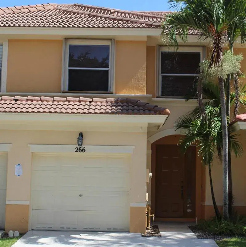 266 River Bluff Lane, Royal Palm Beach FL 33411