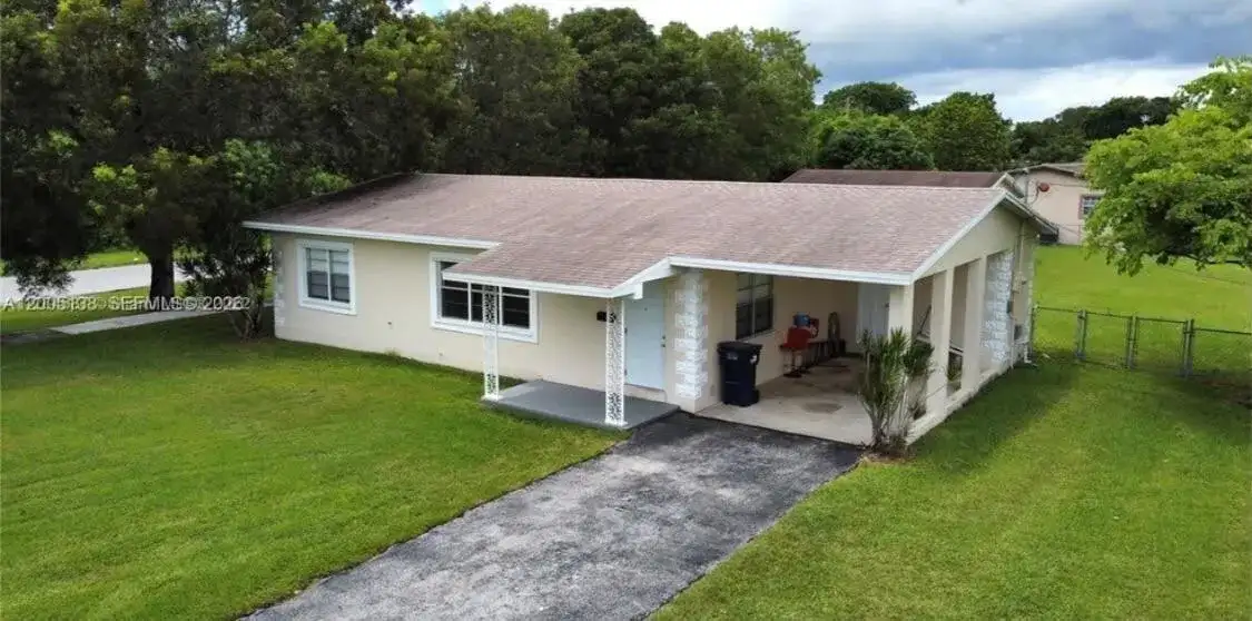 640 SW 5th Avenue, Florida City FL 33034 photo 3
