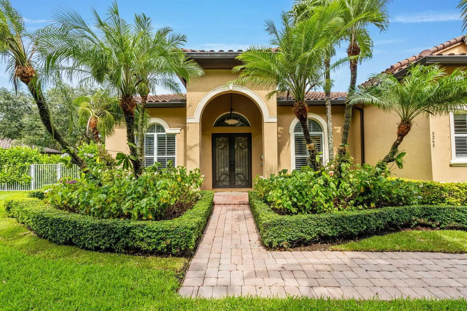 3263 SW 138th Way, Davie FL 33330