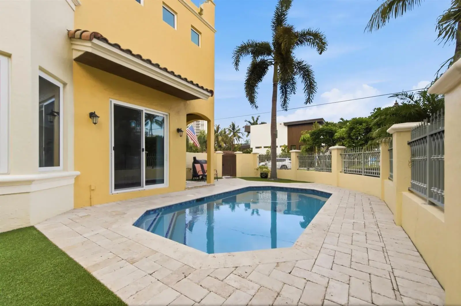 2601 NE 32nd Avenue, Fort Lauderdale FL 33308