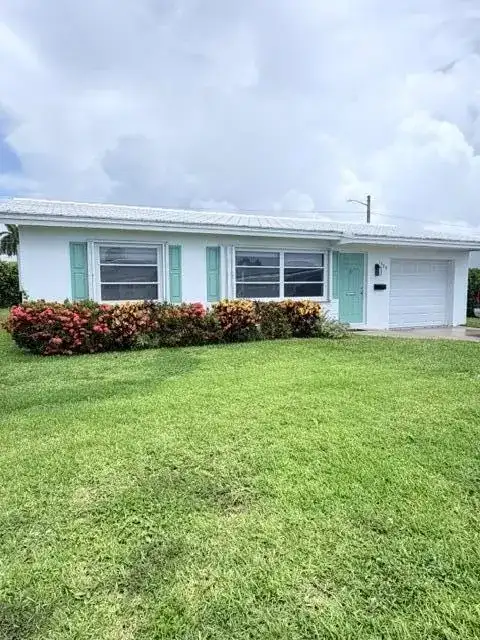 1308 SW 24th Street, Boynton Beach FL 33426