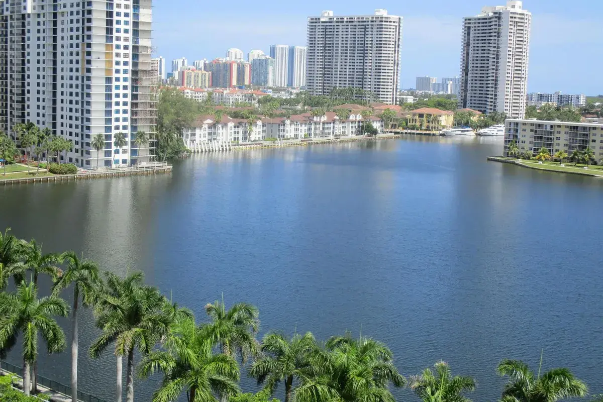 2801 NE 183rd Street # 1112w, Aventura FL 33160