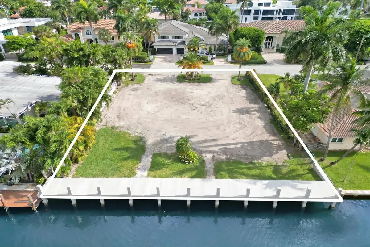 26 Pelican Drive, Fort Lauderdale FL 33301