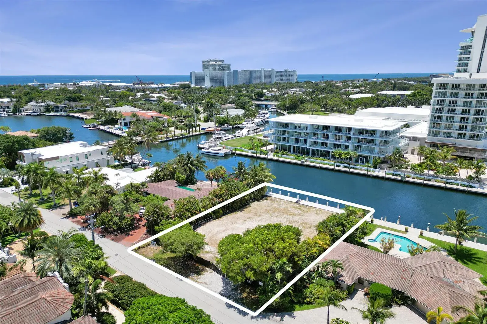 2552 Mercedes Drive, Fort Lauderdale FL 33316