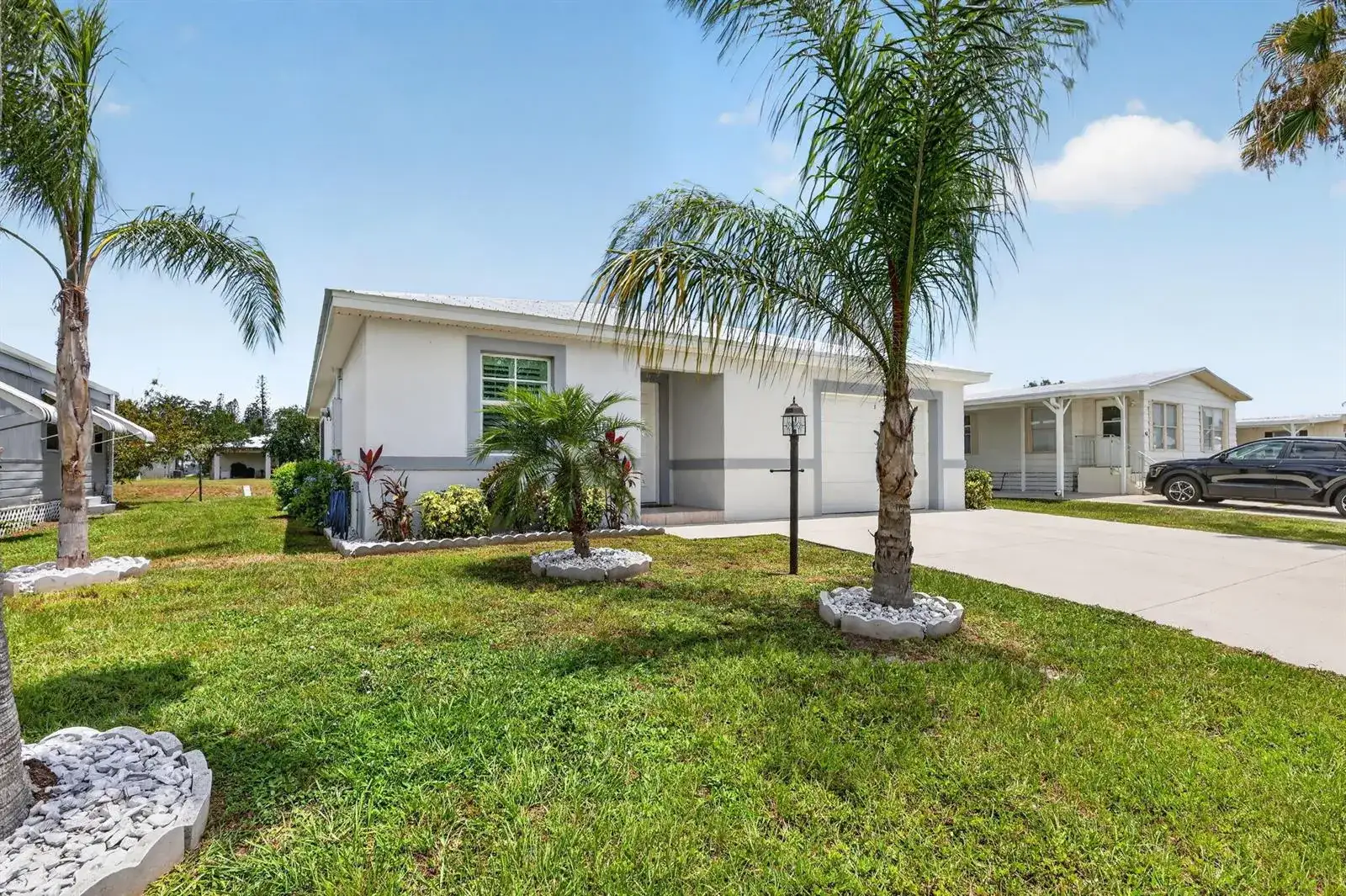 38 Spanish Way, Port St. Lucie FL 34952 photo 3