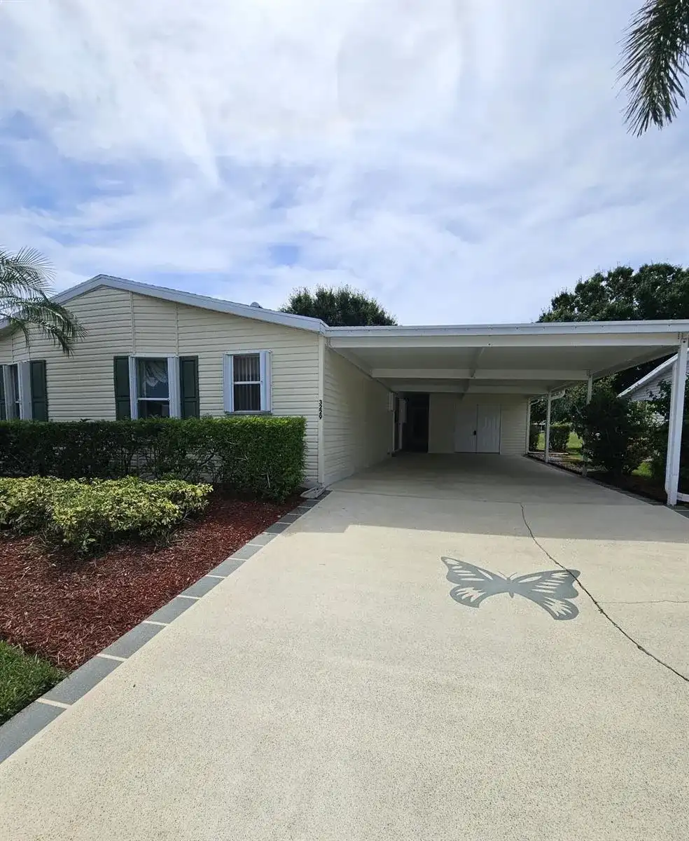 3229 Scarlet Tanager Court, Port St. Lucie FL 34952