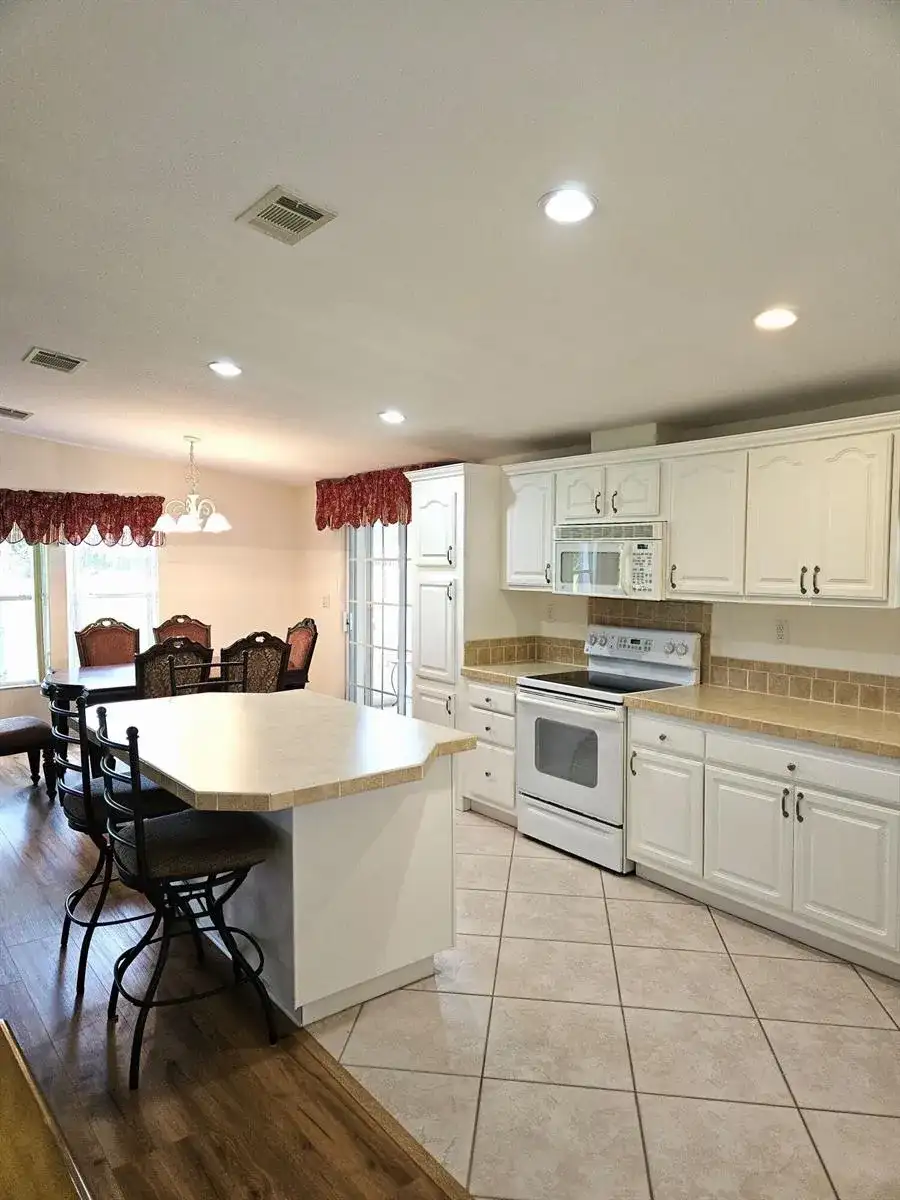 3229 Scarlet Tanager Court, Port St. Lucie FL 34952 photo 3