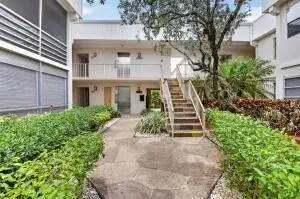 133 Capri # C, Delray Beach FL 33484 photo 2