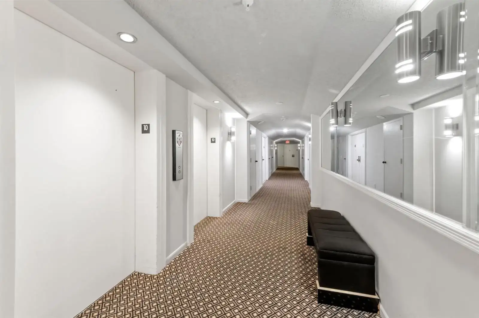 1900 Consulate Place # 1004, West Palm Beach FL 33401 photo 2