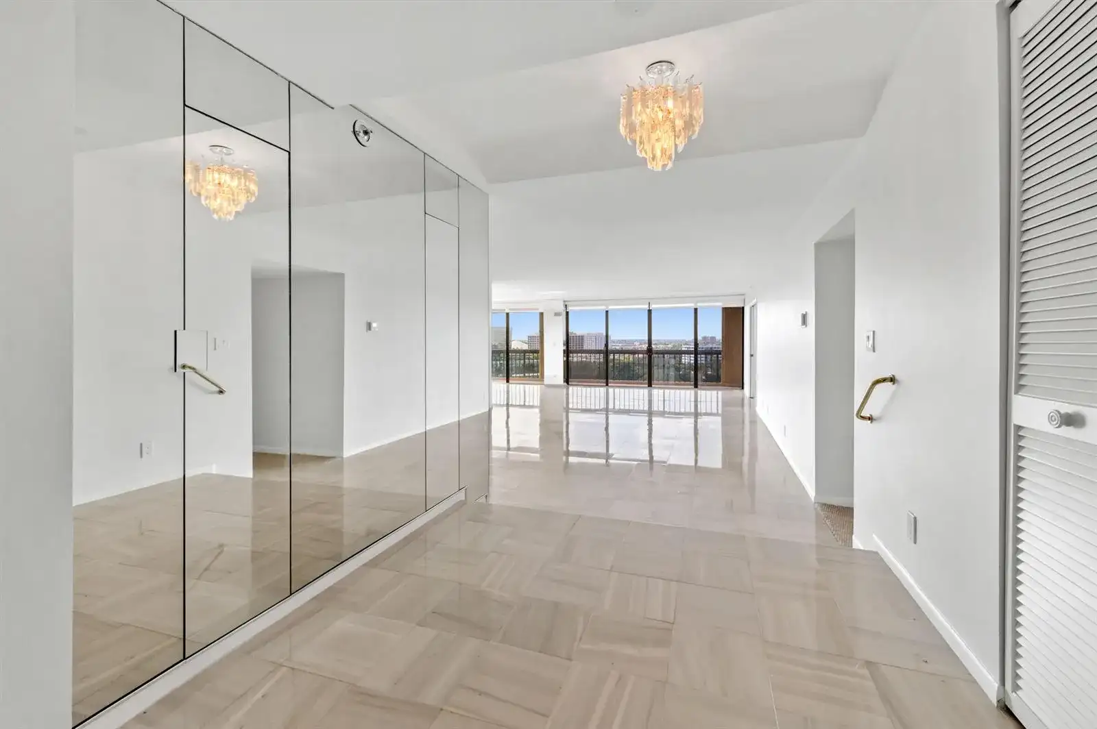 1900 Consulate Place # 1004, West Palm Beach FL 33401 photo 4