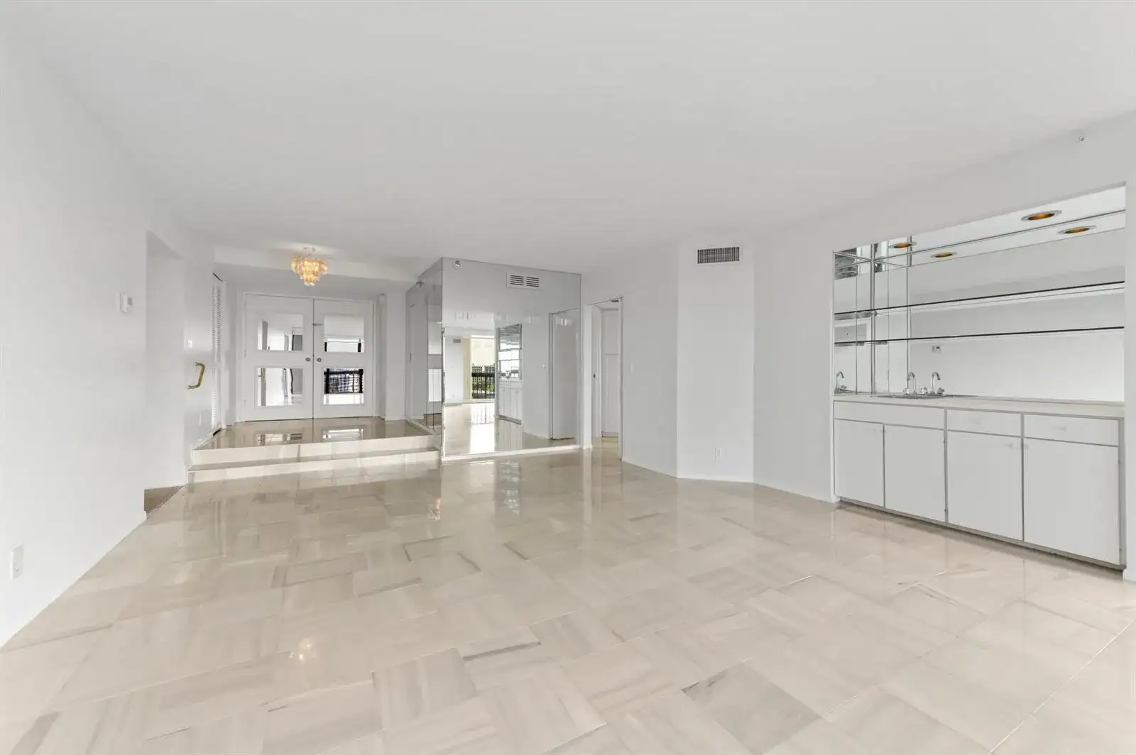 1900 Consulate Place # 1004, West Palm Beach FL 33401 photo 5