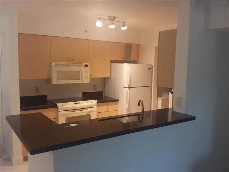2451 E Centergate Drive # 208, Miramar FL 33025