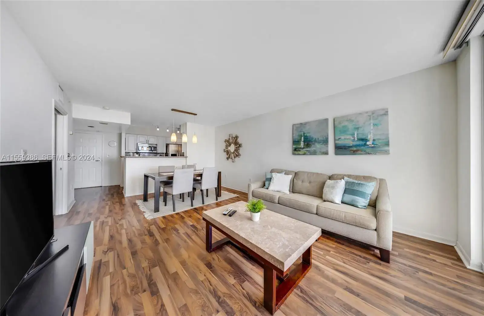 1155 Brickell Bay Drive Apt 2207, Miami FL 33131 photo 2
