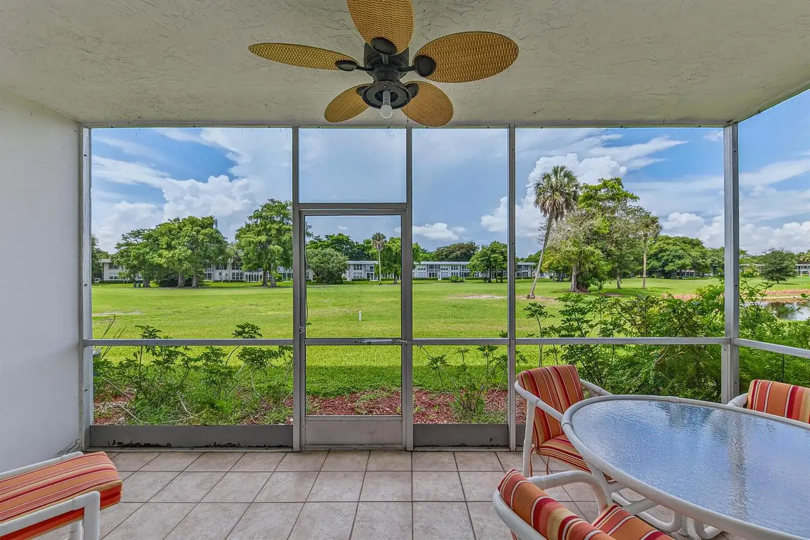 4020 W Palm Aire Drive # 106, Pompano Beach FL 33069