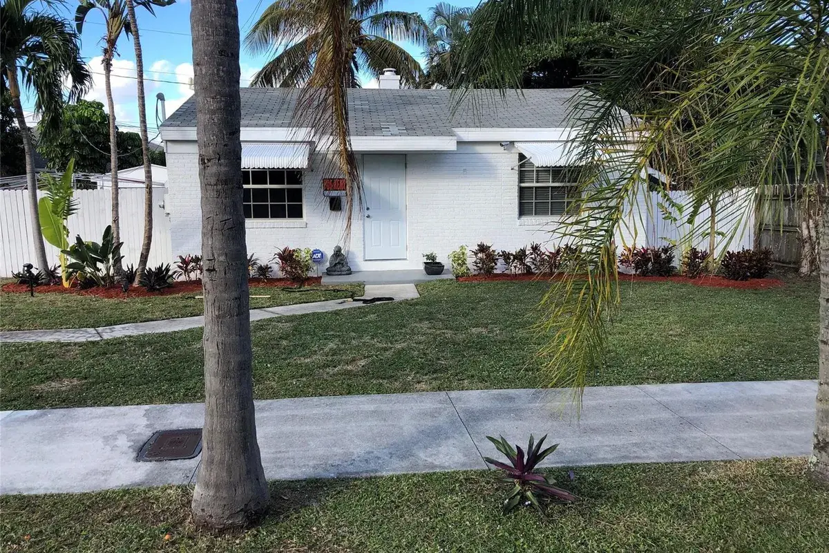 1007 Charles Street, West Palm Beach FL 33401
