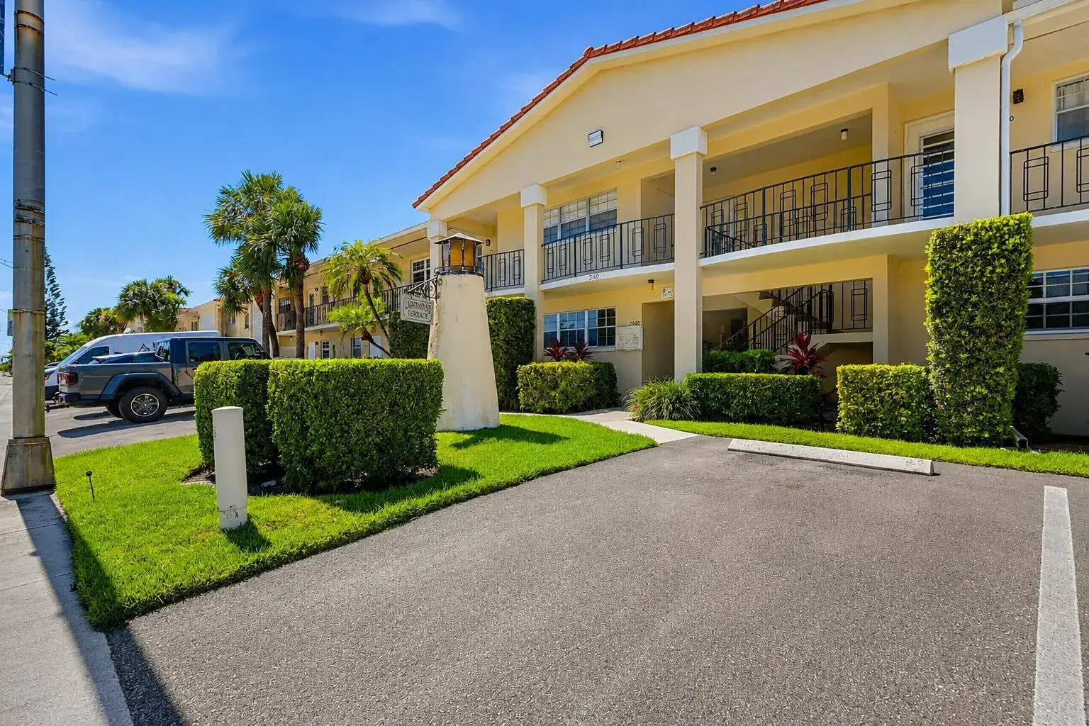 2160 NE 36th Street # 37, Lighthouse Point FL 33064