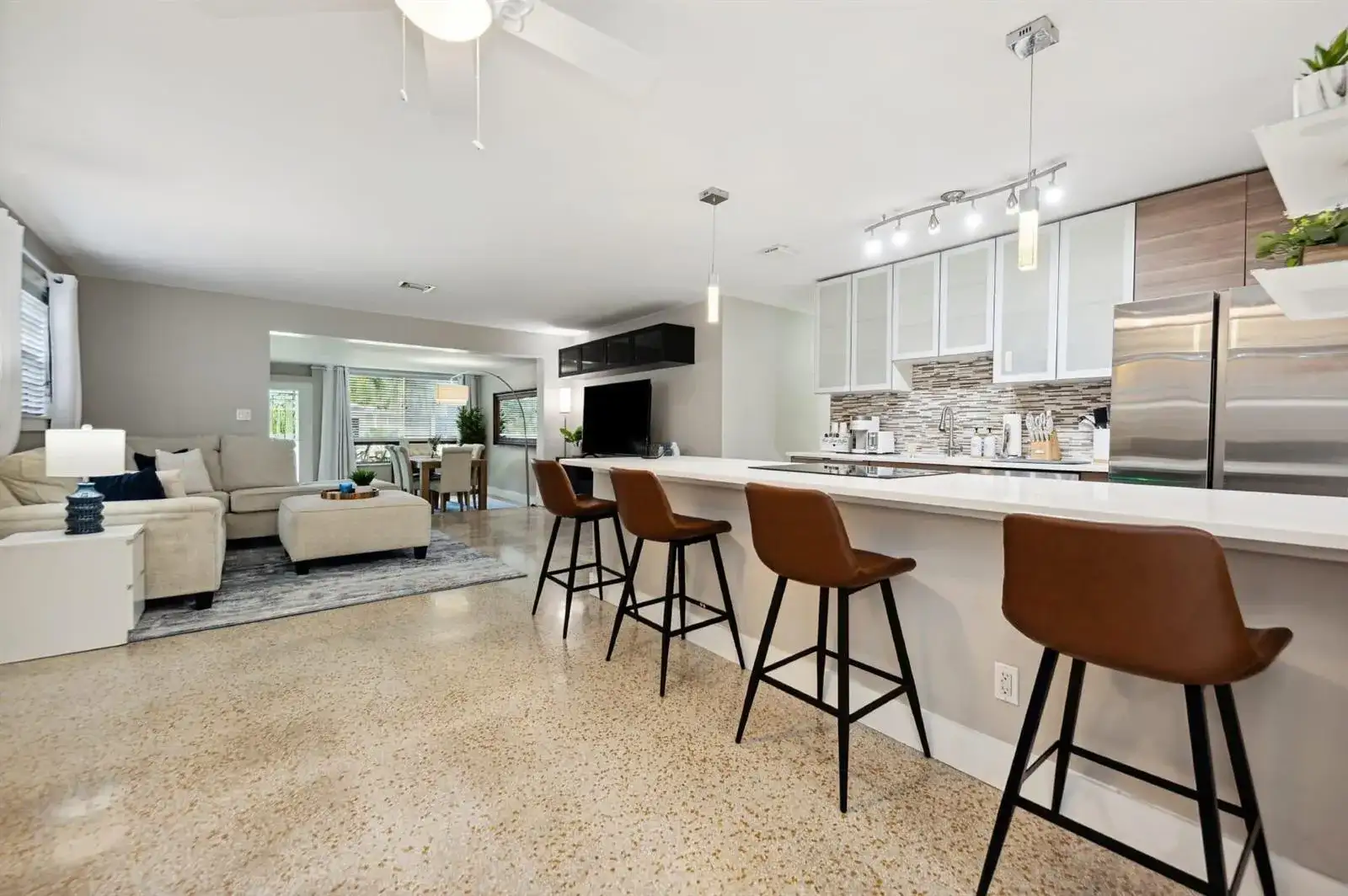 2507 NW 8th Avenue, Wilton Manors FL 33311 photo 3