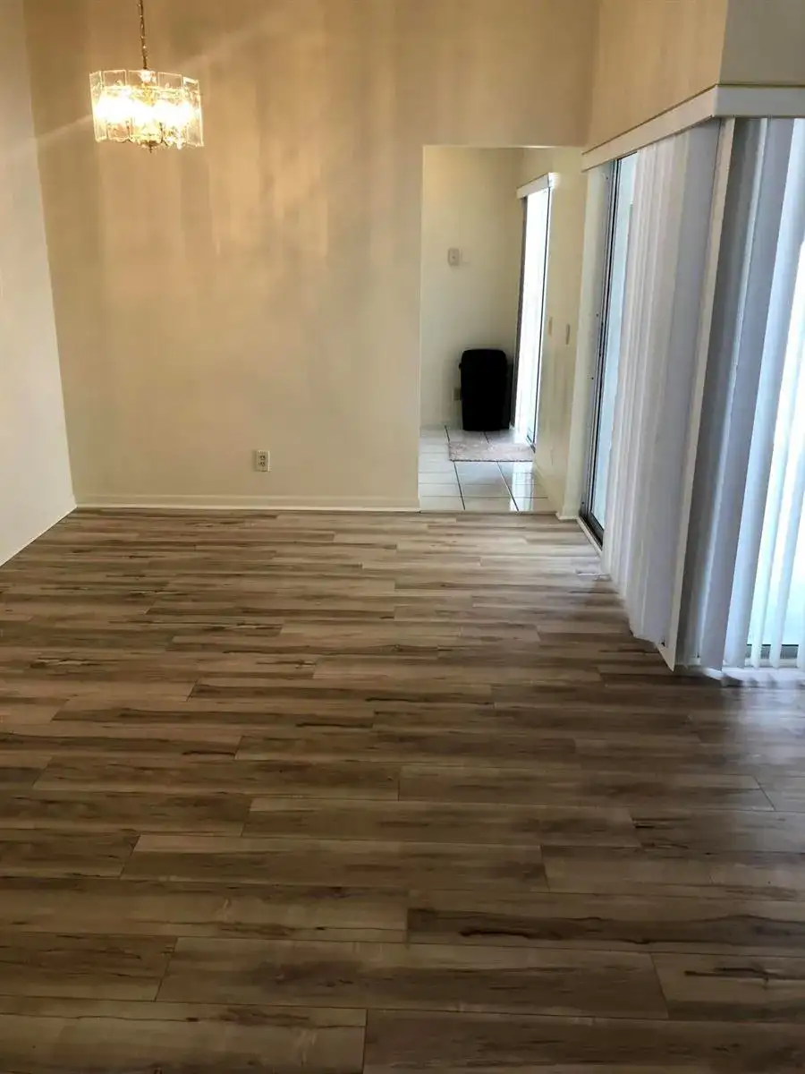 1371 Cottonwood Circle, Weston FL 33326 photo 5