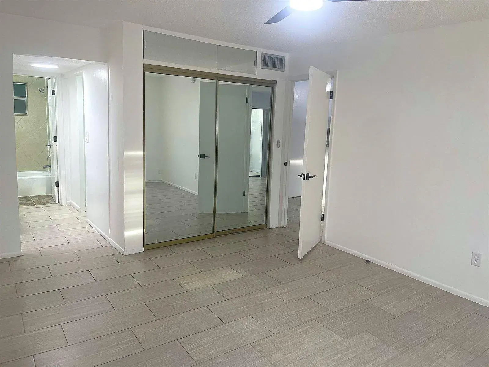 4141 NW 44th Avenue # 116, Lauderdale Lakes FL 33319