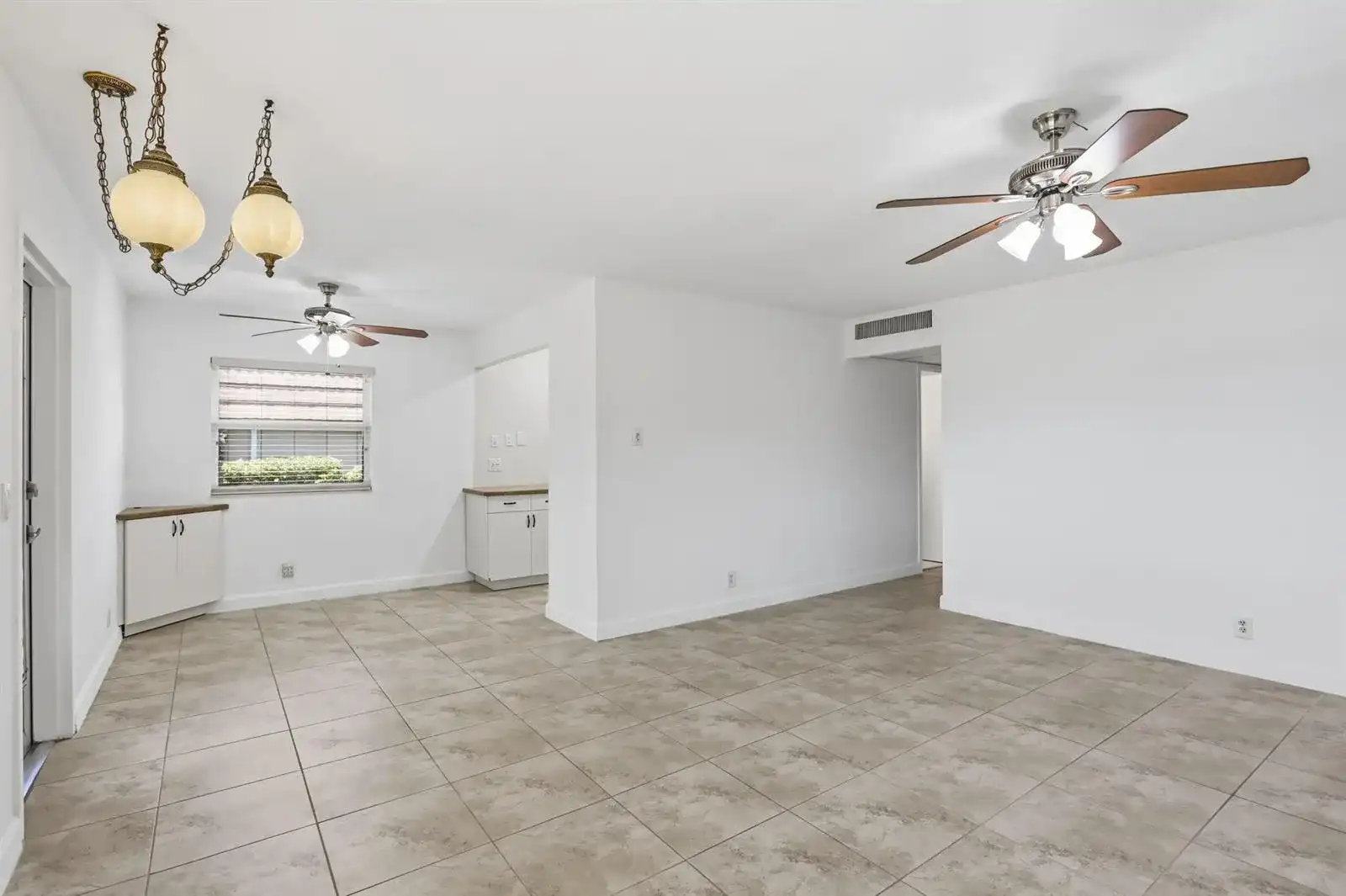 164 Seville G, Delray Beach FL 33446