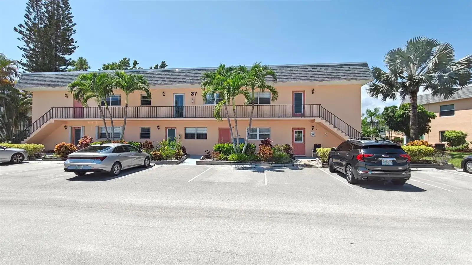 2950 SE Ocean Boulevard # 6, Stuart FL 34996 photo 2
