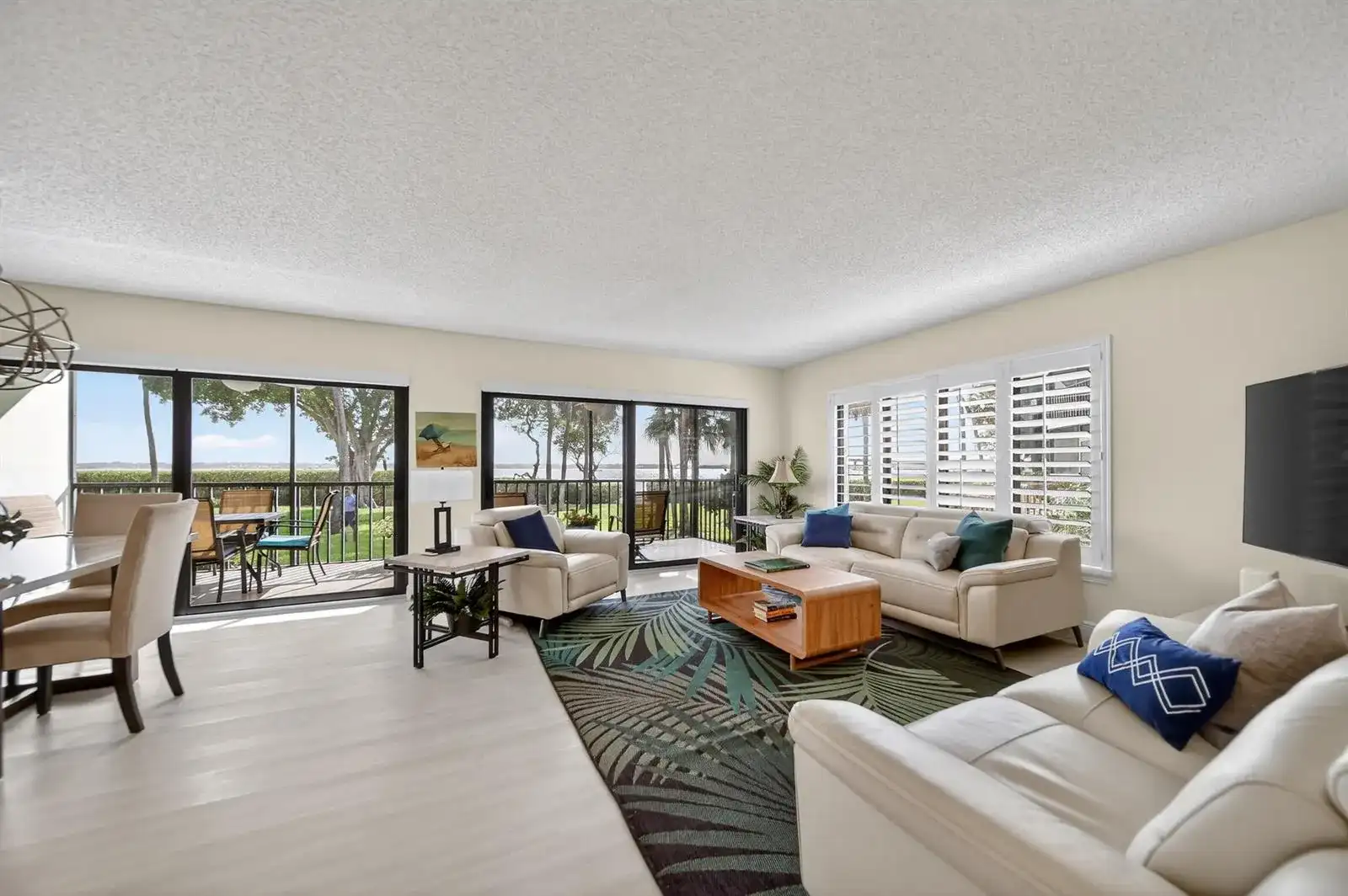 218 NE Edgewater Drive, Hutchinson Island FL 34996