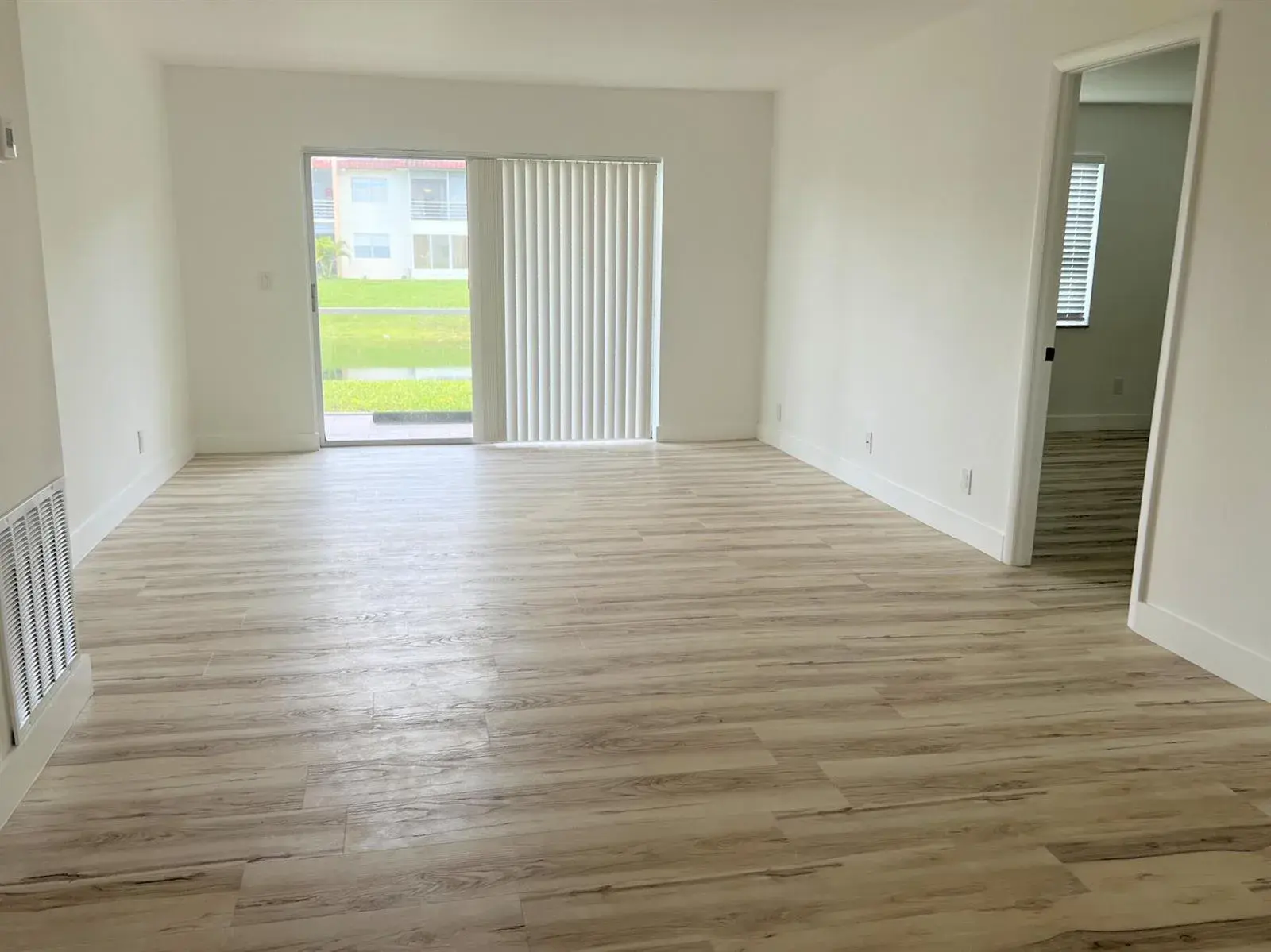 463 Lake Frances Drive # 463, West Palm Beach FL 33411