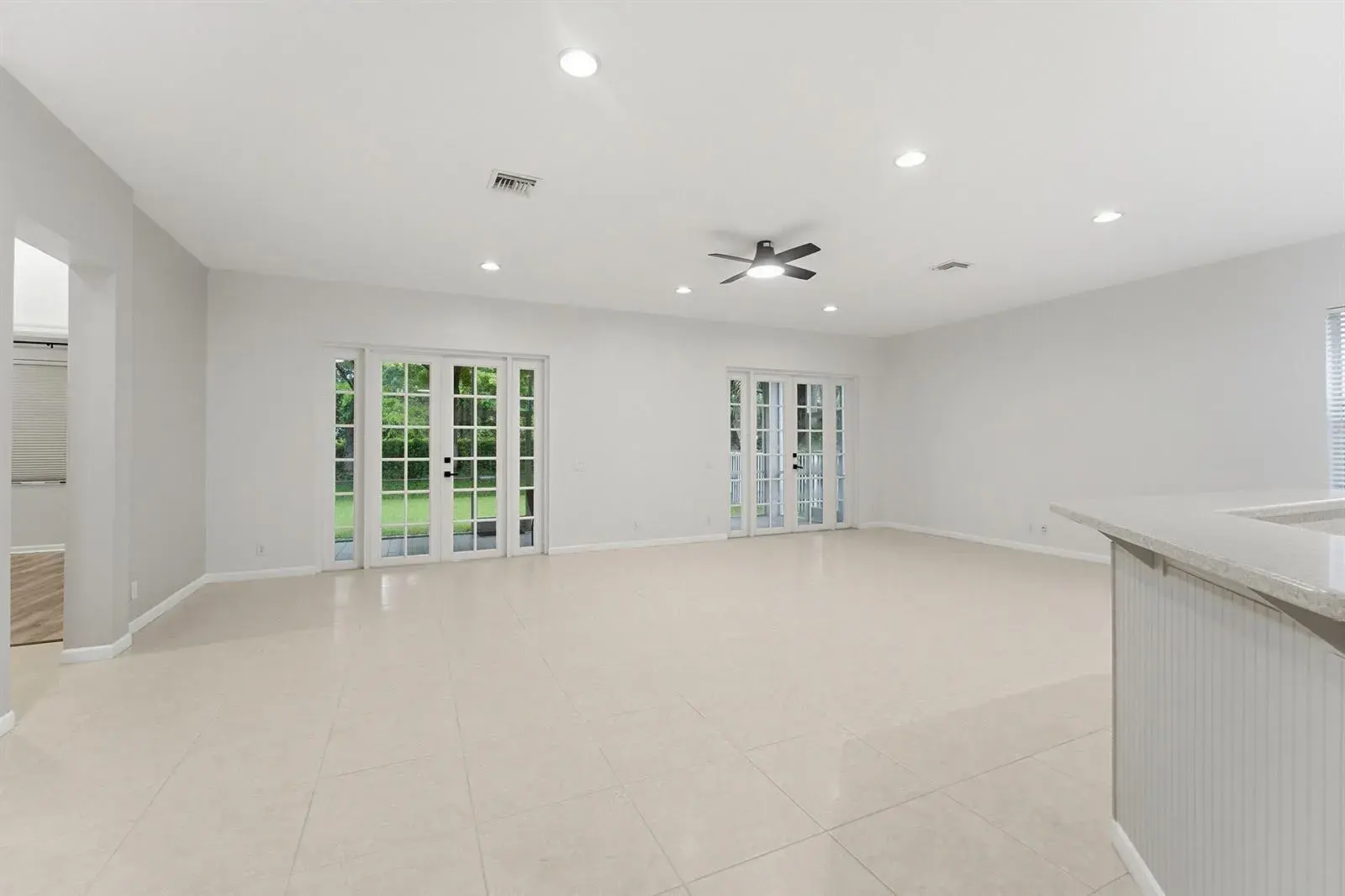 970 Tulip Circle, Weston FL 33327