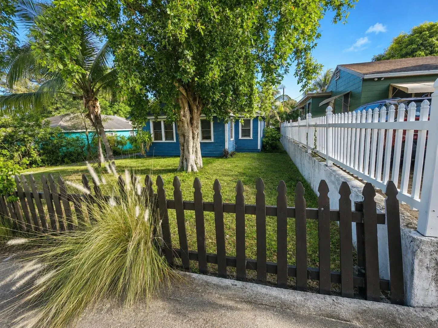 1736 7th Avenue N, FL 33460