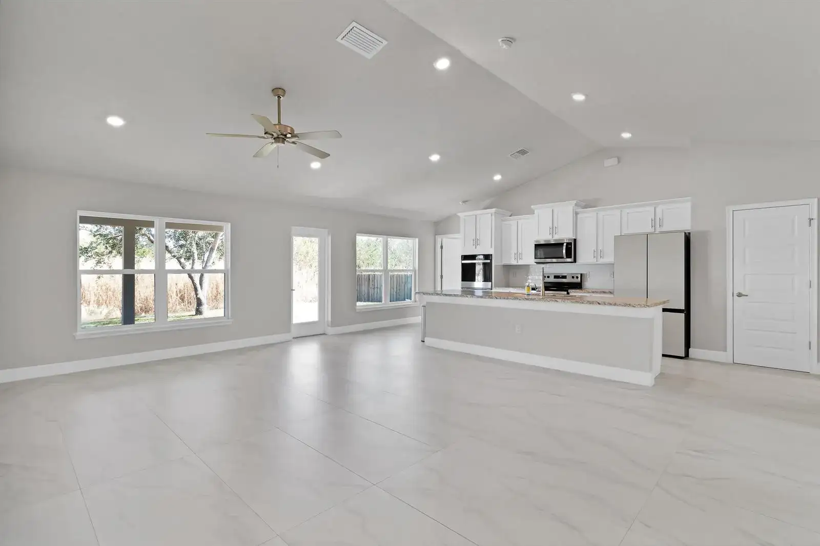 170 Spring Valley Avenue, Sebastian FL 32958 photo 4